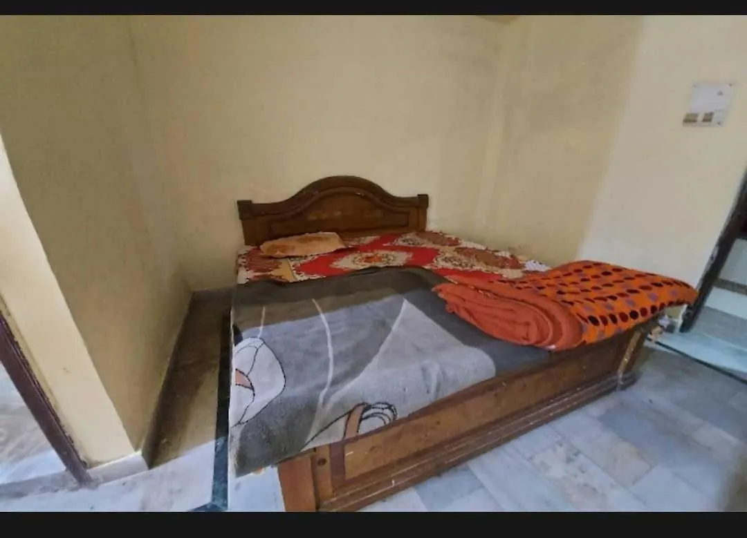 Hotel O Travel Inn New Delhi 3*,